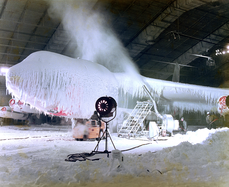 Illustration for article titled This Is How The Pentagon Knows Its Combat Aircraft Can Withstand A BlizzardÂ